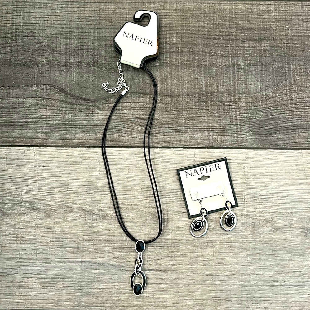 NWT Napier necklace and earring set. Black and Silver